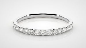 "רובי" טבעת יהלומים חצי איטרניטי משובצת יהלומים עגולים במשקל 0.20 קראט